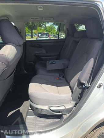 2023 Toyota Highlander L - miniatura 13