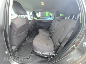 2023 Toyota Highlander L - miniatura 13