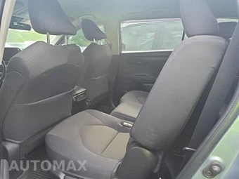 2023 Toyota Highlander LE – miniatura 16