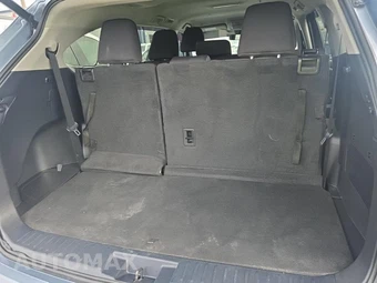 2023 Toyota Highlander LE – miniatura 19