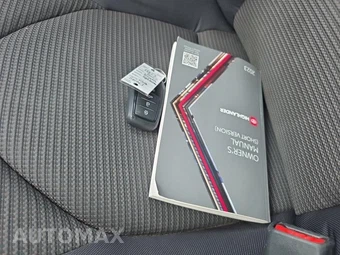 2023 Toyota Highlander LE – miniatura 23
