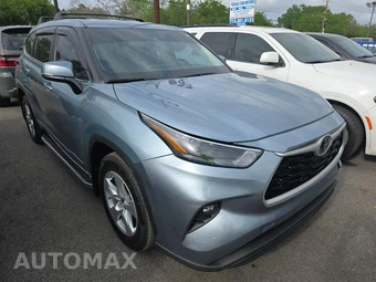 2023 Toyota Highlander LE – miniatura 3