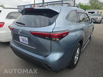 2023 Toyota Highlander LE – miniatura 4