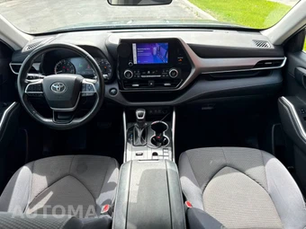 2023 Toyota Highlander LE - miniatura 11