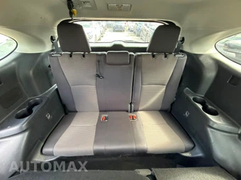 2023 Toyota Highlander LE - miniatura 14