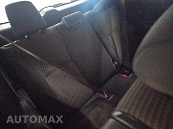 2023 Toyota Highlander LE - miniatura 14