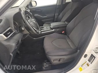 2023 Toyota Highlander LE - miniatura 7