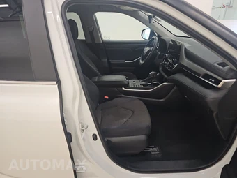 2023 Toyota Highlander LE - miniatura 8