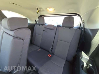 2023 Toyota Highlander LE - miniatura 14