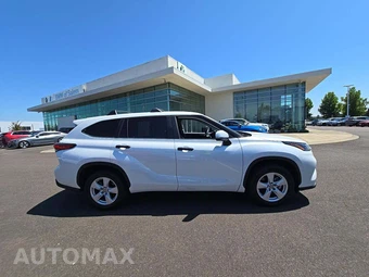2023 Toyota Highlander LE - miniatura 4