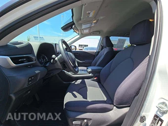 2023 Toyota Highlander LE - miniatura 6