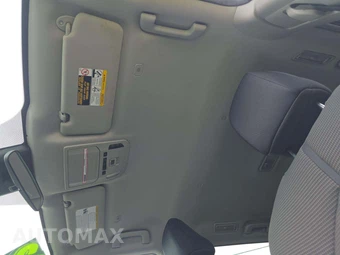 2023 Toyota Highlander LE - miniatura 8