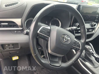 2023 Toyota Highlander LE - miniatura 10