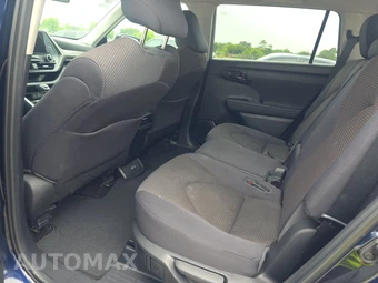 2023 Toyota Highlander LE - miniatura 13