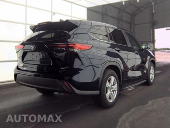 2023 Toyota Highlander LE - miniatura 4