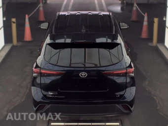 2023 Toyota Highlander LE - miniatura 5