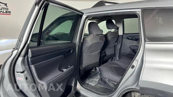 2023 Toyota Highlander LE - miniatura 24