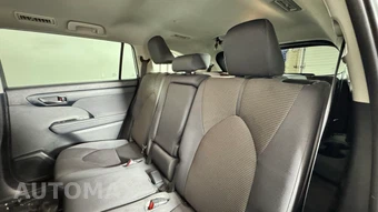 2023 Toyota Highlander LE - miniatura 28