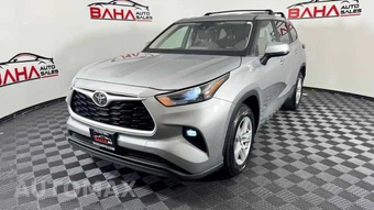 2023 Toyota Highlander LE - miniatura 3
