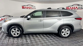 2023 Toyota Highlander LE - miniatura 4