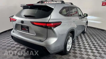 2023 Toyota Highlander LE - miniatura 7
