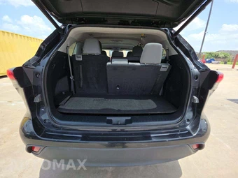 2023 Toyota Highlander LE - miniatura 12