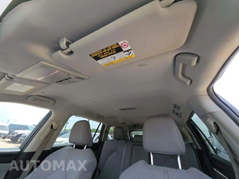 2023 Toyota Highlander LE - miniatura 8