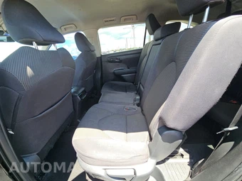 2023 Toyota Highlander LE - miniatura 13