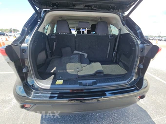 2023 Toyota Highlander LE - miniatura 17