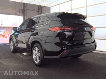2023 Toyota Highlander LE - miniatura 6
