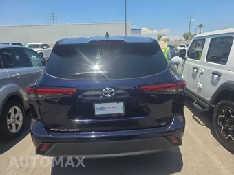 2023 Toyota Highlander LE – miniatura 5