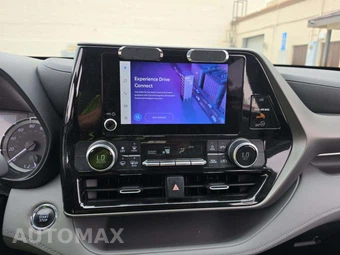 2023 Toyota Highlander LE – miniatura 7