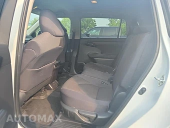 2023 Toyota Highlander LE - miniatura 10