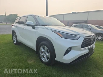 2023 Toyota Highlander LE - miniatura 3