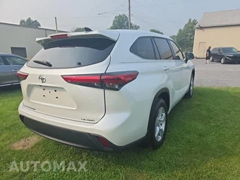 2023 Toyota Highlander LE - miniatura 4
