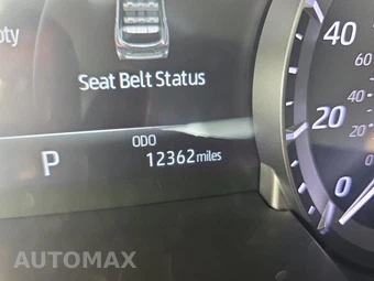 2023 Toyota Highlander LE - miniatura 9