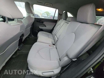 2023 Toyota Highlander LE - miniatura 13
