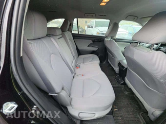 2023 Toyota Highlander LE - miniatura 17