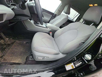 2023 Toyota Highlander LE - miniatura 6