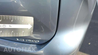 2023 Toyota Highlander LE – miniatura 24