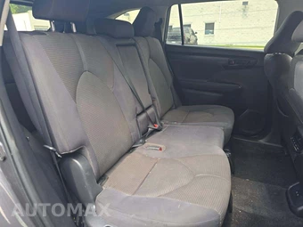 2023 Toyota Highlander LE - miniatura 14