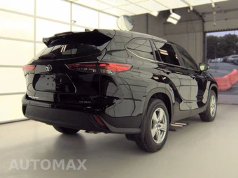 2023 Toyota Highlander LE - miniatura 4