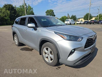 2023 Toyota Highlander LE - miniatura 4