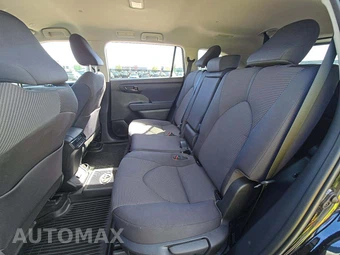 2023 Toyota Highlander LE - miniatura 13
