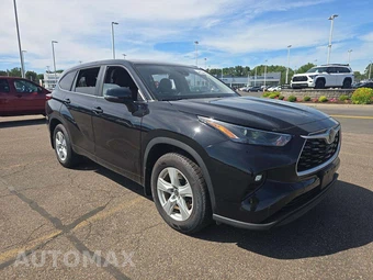 2023 Toyota Highlander LE - miniatura 4
