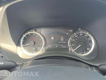 2023 Toyota Highlander LE - miniatura 9
