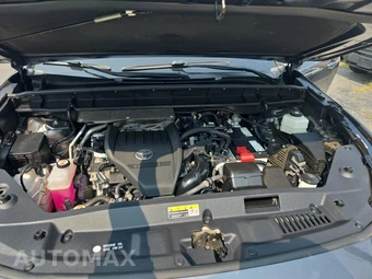 2023 Toyota Highlander LE – miniatura 19