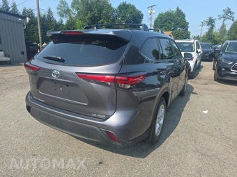 2023 Toyota Highlander LE - miniatura 4