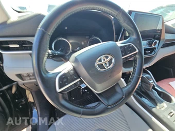 2023 Toyota Highlander LE – miniatura 10