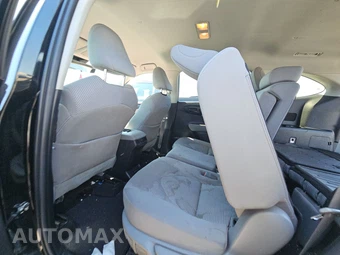 2023 Toyota Highlander LE – miniatura 13